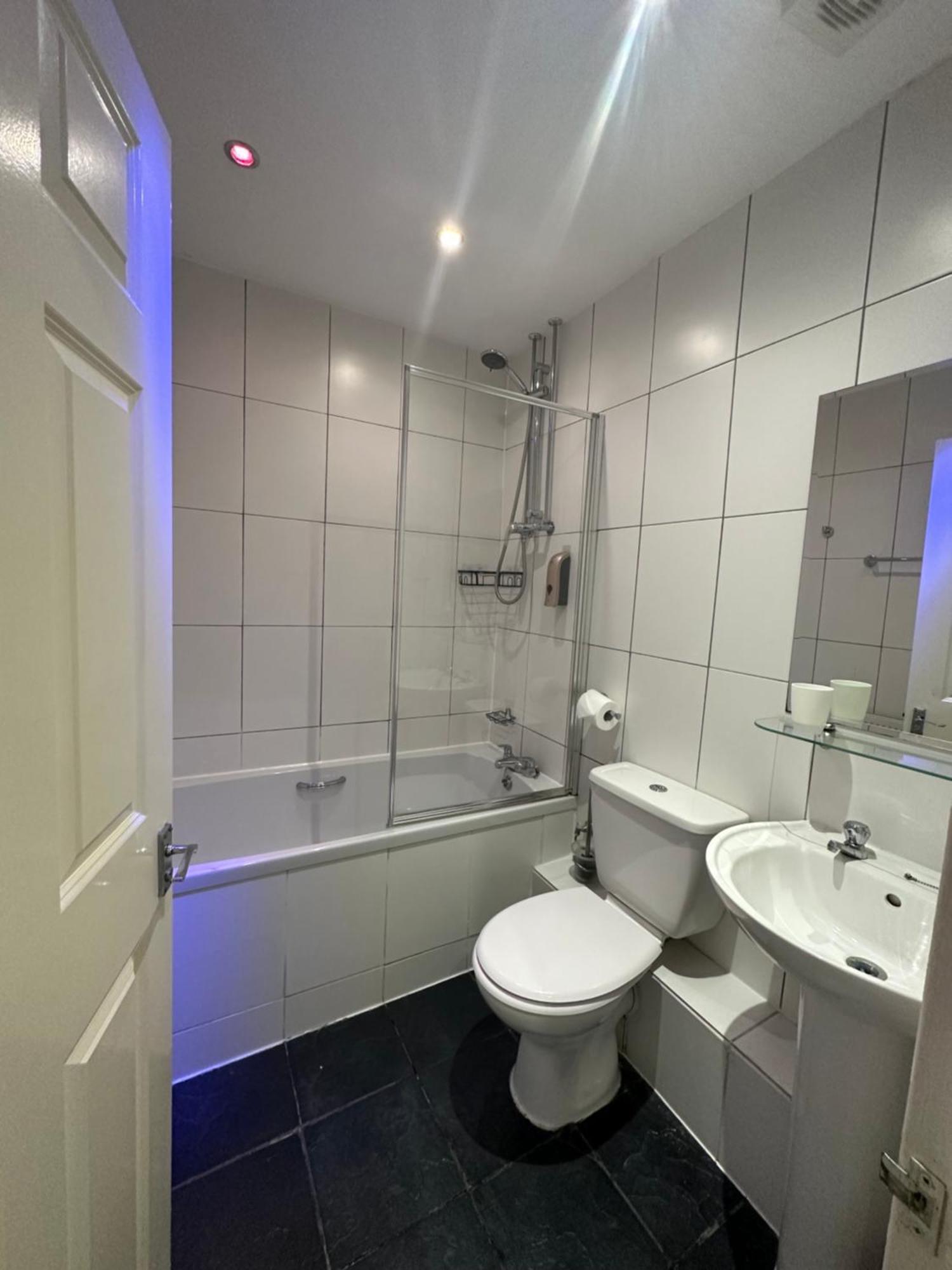 The Carlton'S Holiday Suites Bridlington Exteriör bild