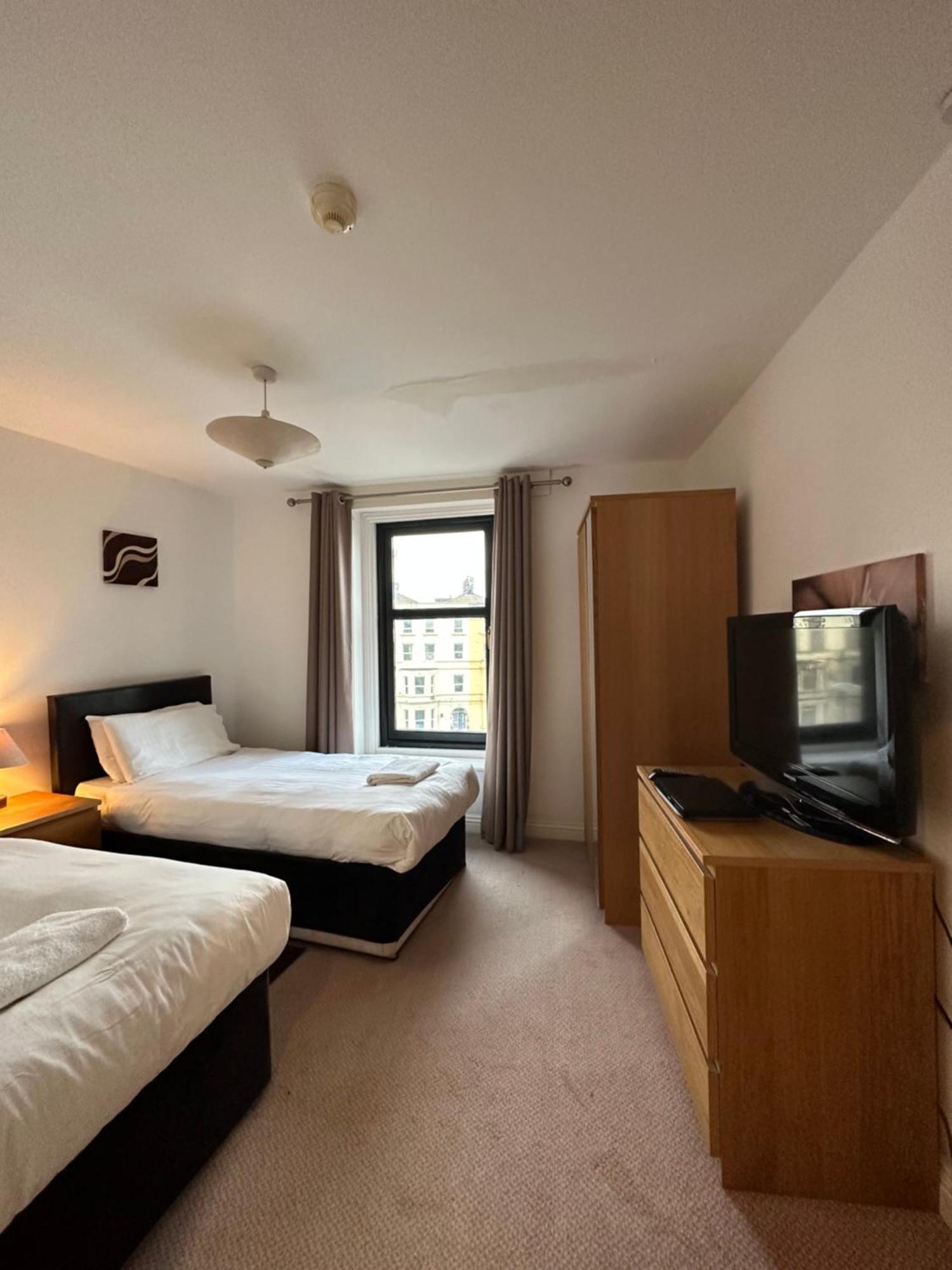 The Carlton'S Holiday Suites Bridlington Exteriör bild