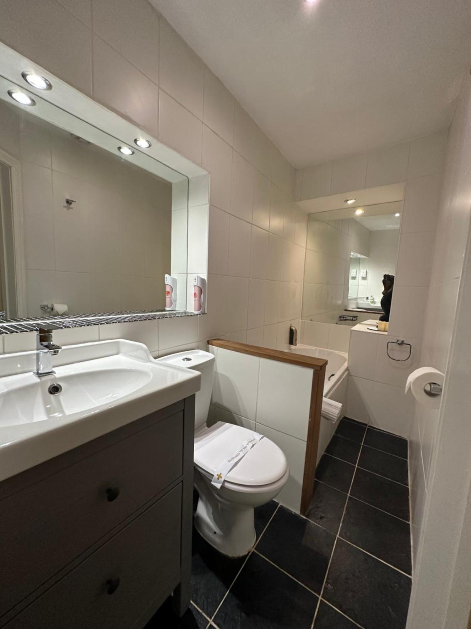 The Carlton'S Holiday Suites Bridlington Exteriör bild