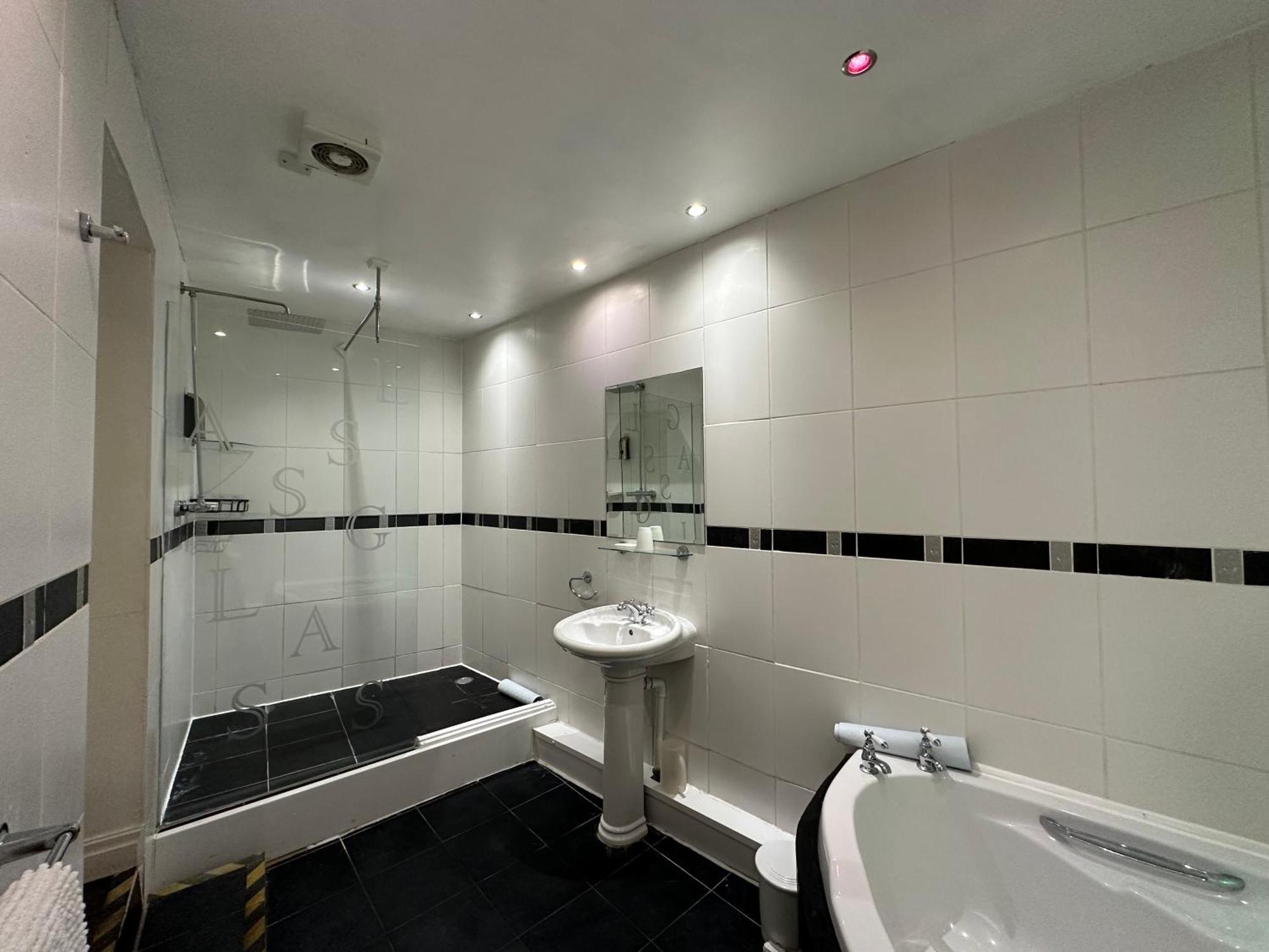 The Carlton'S Holiday Suites Bridlington Exteriör bild