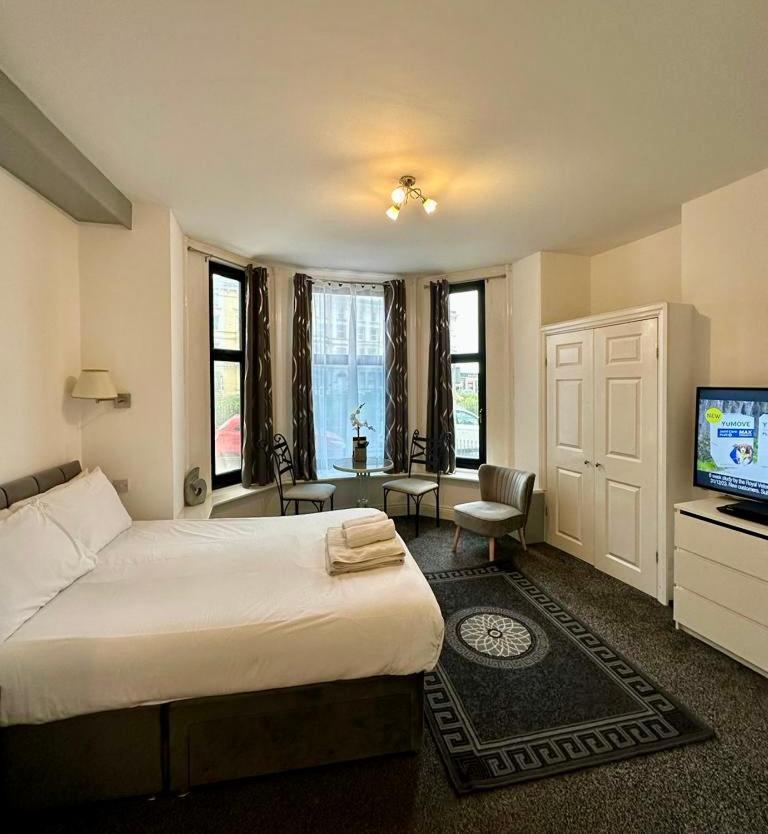 The Carlton'S Holiday Suites Bridlington Exteriör bild